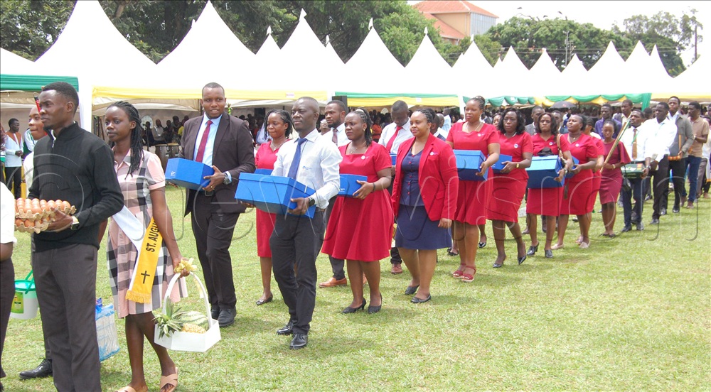 A spectacle of the offertory procession.