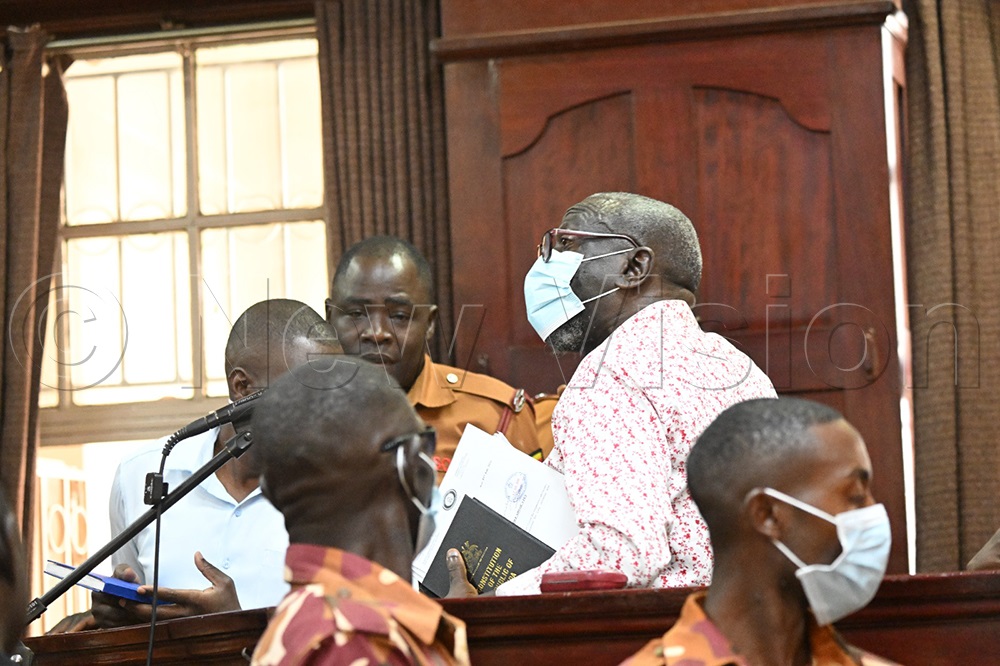 Besigye repeatedly interrupted the proceedings, shouting that the court should “stop this nonsense.” (Credit: Maria Wamalal)