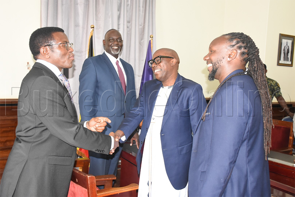 Katikkiro ng'ayaniriz ba Ganda Boys e Mmengo