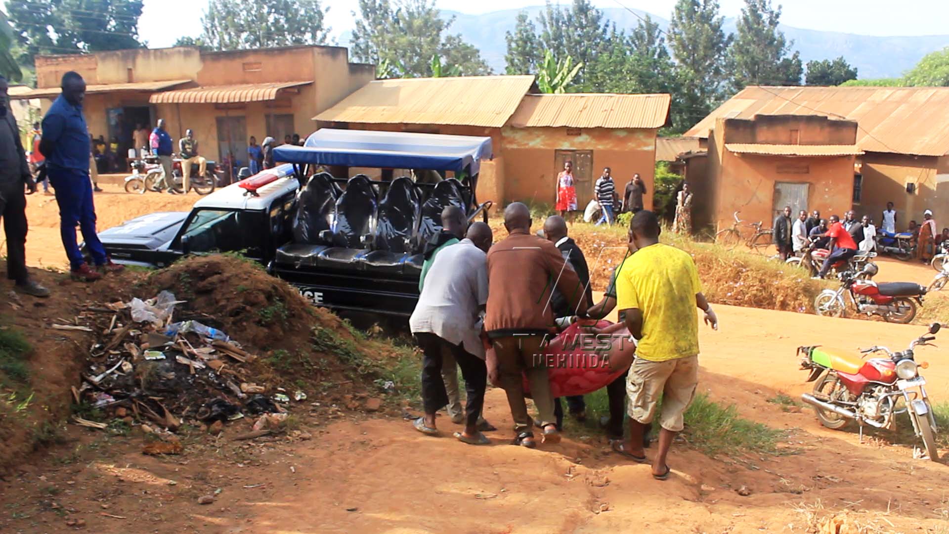 Omushaija omuri Ibanda yayita omukazi we na muriraanwa yabuza amaisho, Pooriisi nemuhiiga.