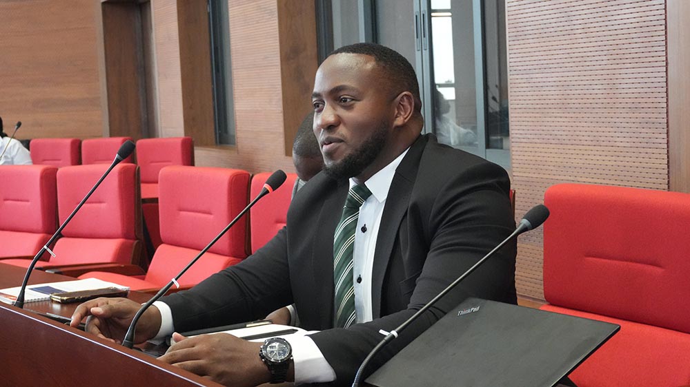 Gideon Nkurunungi, the Executive Secretary of the CIO-CxO  Digital Leadership Forum, addressing the dialogue between the ICT players and the Government at the Finance Ministry (1)