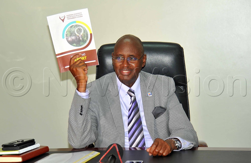 Electronic livestock traceability system for cattle farmers in the