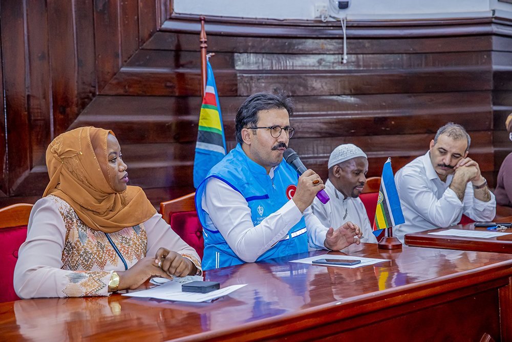 The Turkish Embassy in Uganda has donated 250 food packages, also known as Iftar, to Kampala Capital City Authority (KCCA) fasting staff. (Courtesy photo)