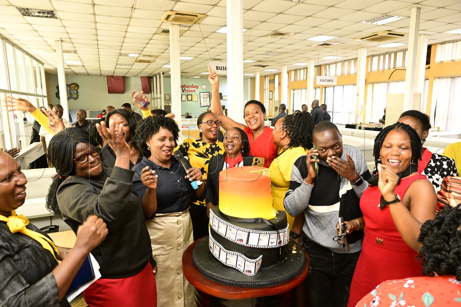 Essanyu lya NV nga bajaguza emyaka 40