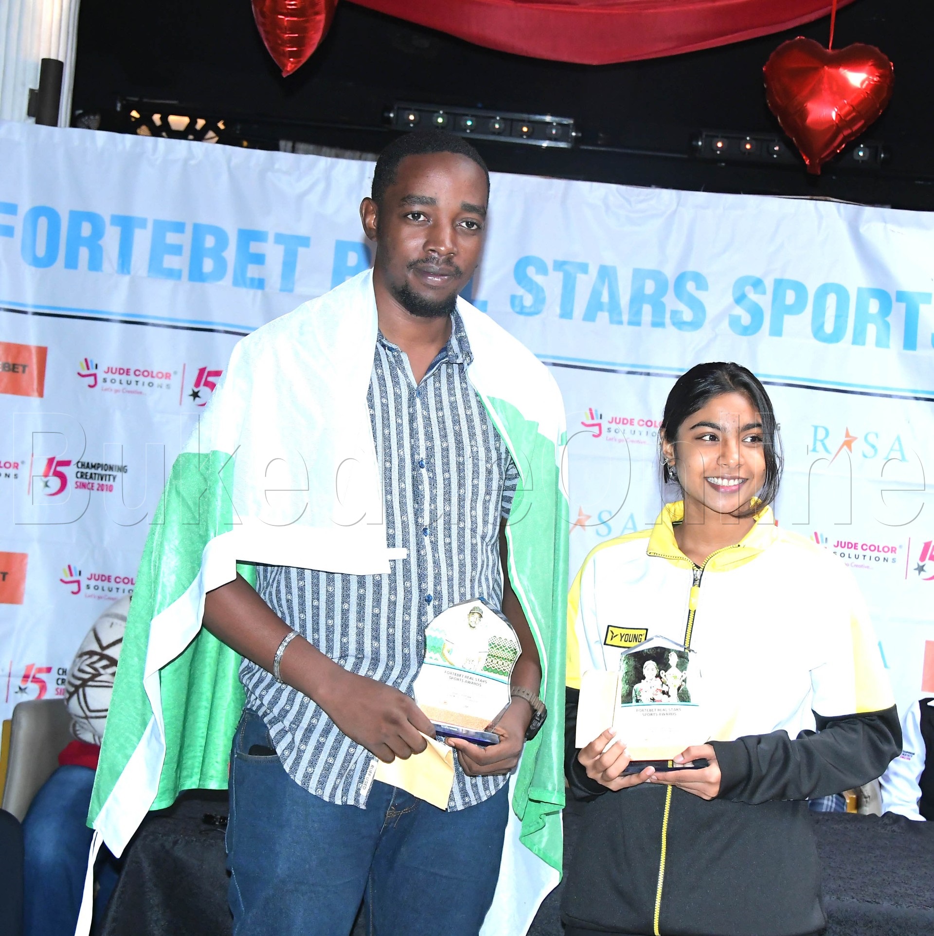 Omu ku bawangudde nga bakutte engule zaabwe