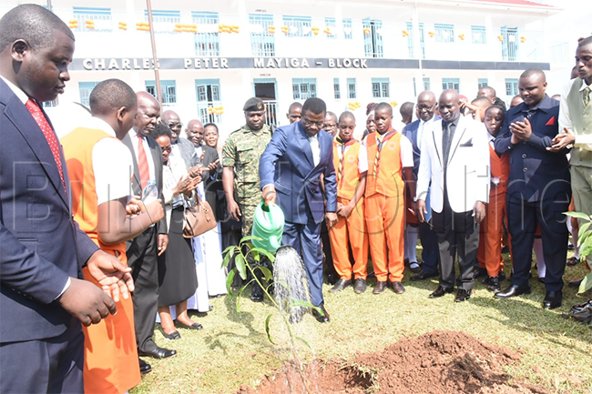 Katikkiro ng'asimba omuti
