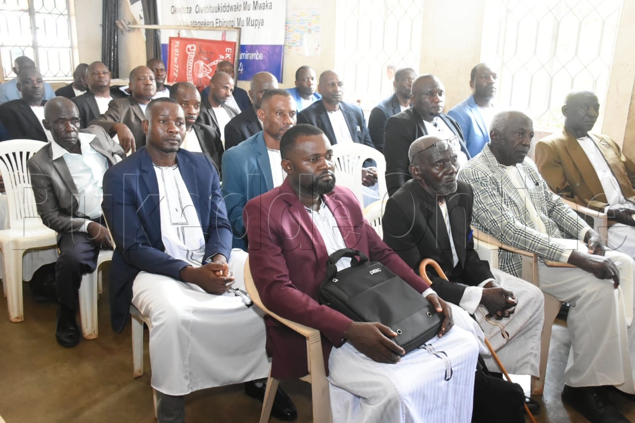 Abalangira nga bali munsinsinako ne Ssaava