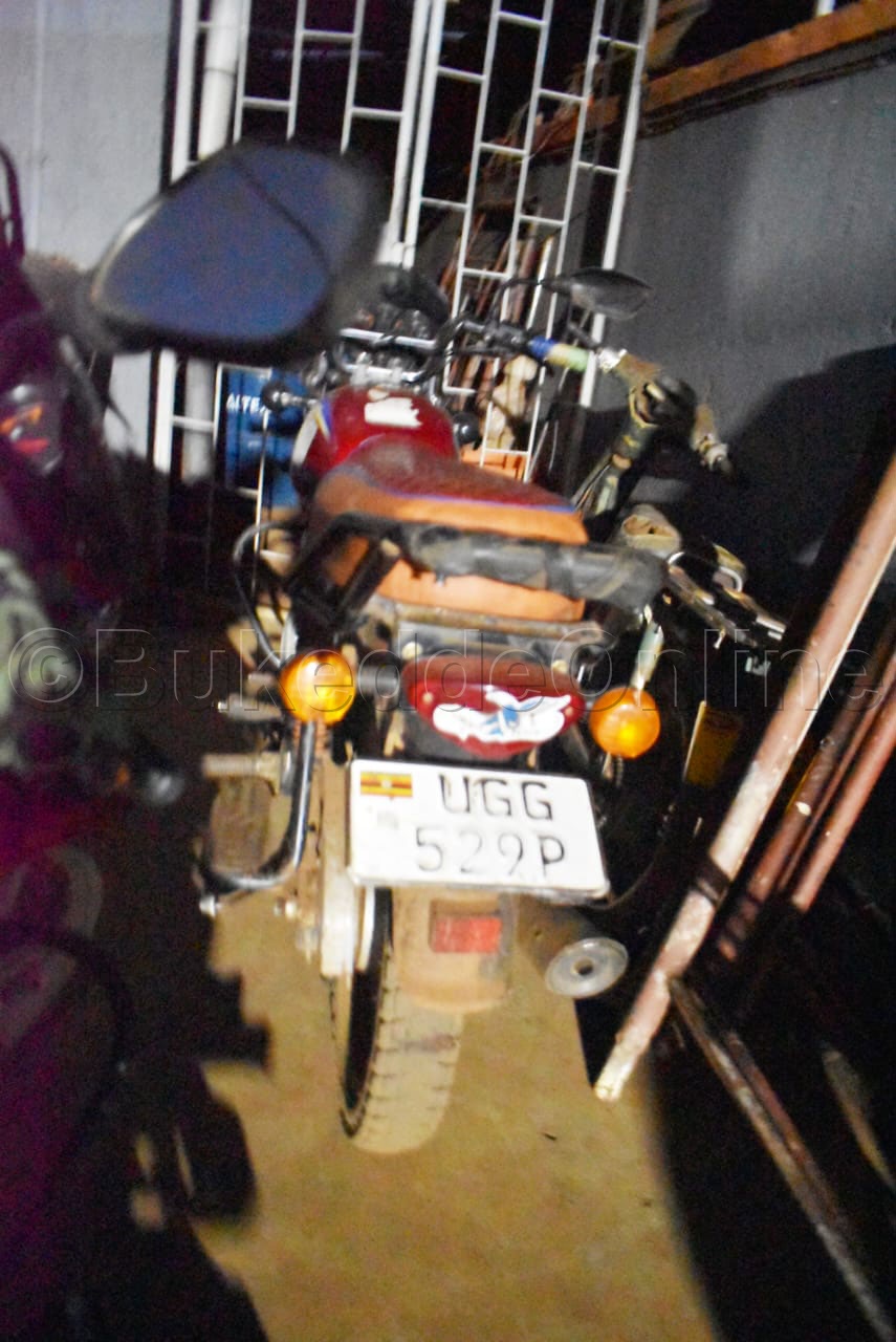 Ppiki kwe baabadde batambulira ekwatiddwa.