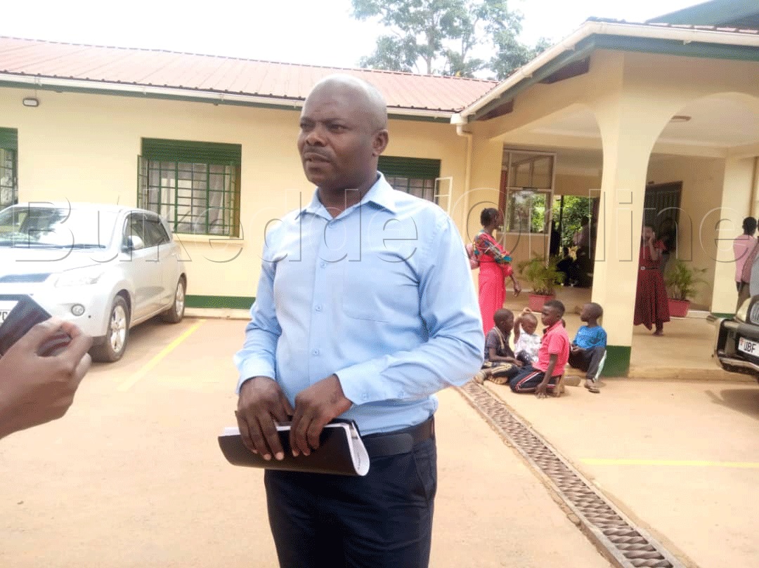Akulira Zubair famire Bbosa Sserunkuuma ng'ali ku kkooti