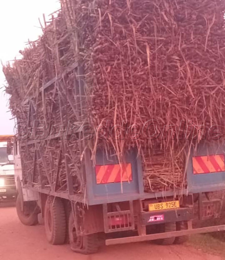 Loole Gye Yayambalaganye Nayo.