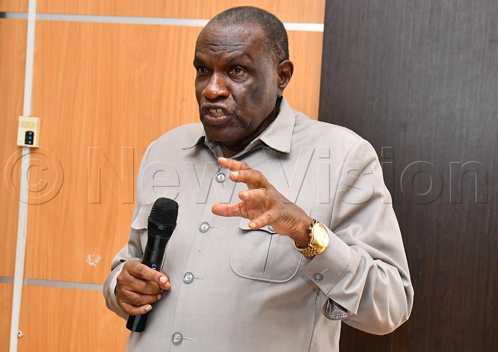 Hajji Yunus Kakande, Secretary in the Office of the President, addresses RDCs and security personnel during the opening of a three-day workshop for RDCs in the Busoga sub-region at Source of the Nile Hotel in Jinja City on August 17. (Photo by Donald Kiirya)