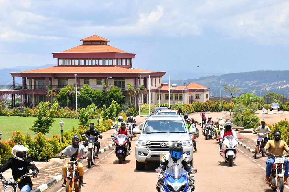  Kyabazinga William Gabula Nadiope IV's convoy leaving the Igenge Palace en route to the venue of his Coronation Anniversary at Busoga Kingdom headquarter ground on Saturday, September 13, 2025 in Jinja City. (Photo by Donald Kiirya)