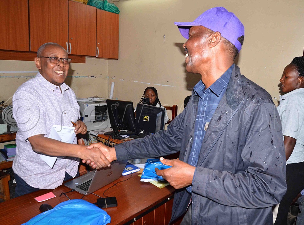 Alliance for National Transformation (ANT)'s presidential candidate, Maj. Gen (Rtd) Gregory Mugisha Muntu in a fundraising drive in Mbarara, Monday, October 6, 2025. (Photo by Stuart Yiga)
