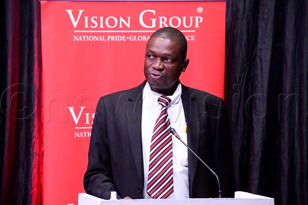 Augustine Tamale Akulira Ebyensimbi Mu Kkampuni Ya New Vision Ng'ayogera Mu Ttabamiruka W'abalina Emigabo M New Vision Ow'omulundi Ogwa 20.