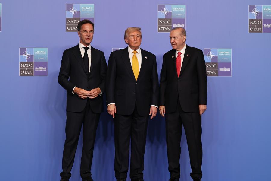 NATO Secretary General Mark Rutte (L), Turkish President Recep Tayyip Erdogan (R) and US President Donald Trump pose for photos at the 2026 NATO Summit in Ankara, T&uuml;rkiye, on July 8, 2026. (Xinhua)