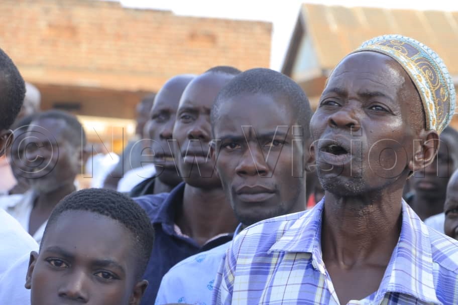 Voters listening to Nandala Mafabi at the rally. (Credit: Alfred Ochwo)