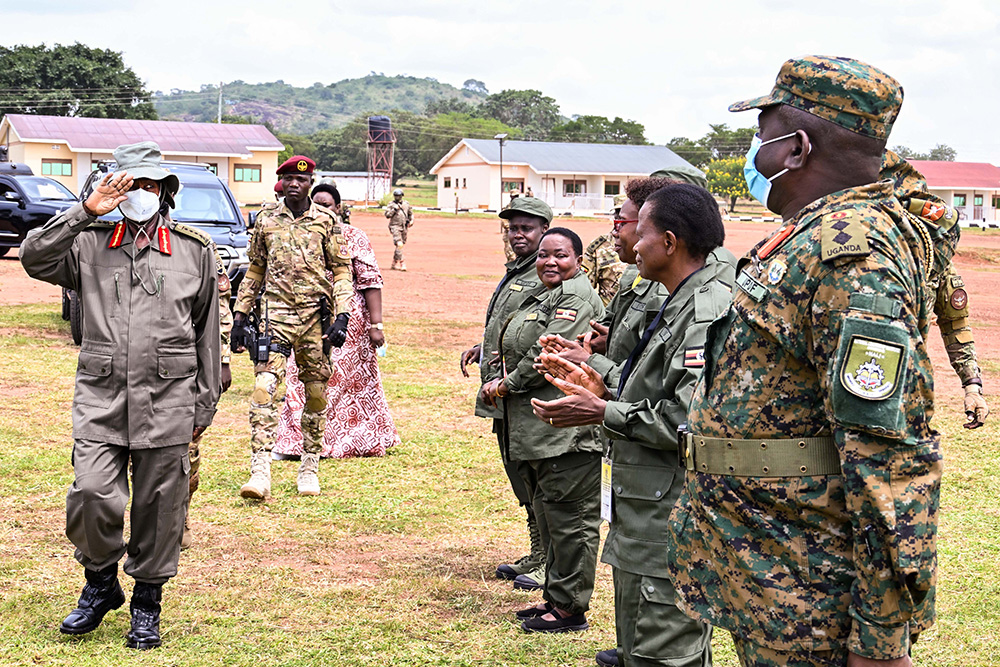 President Museveni waves to cabinet ministers as he arrives at Kyankwanzi to preside over the opening ceremony of the cabinet retreat that started off on Monday. (PPU Photo)
