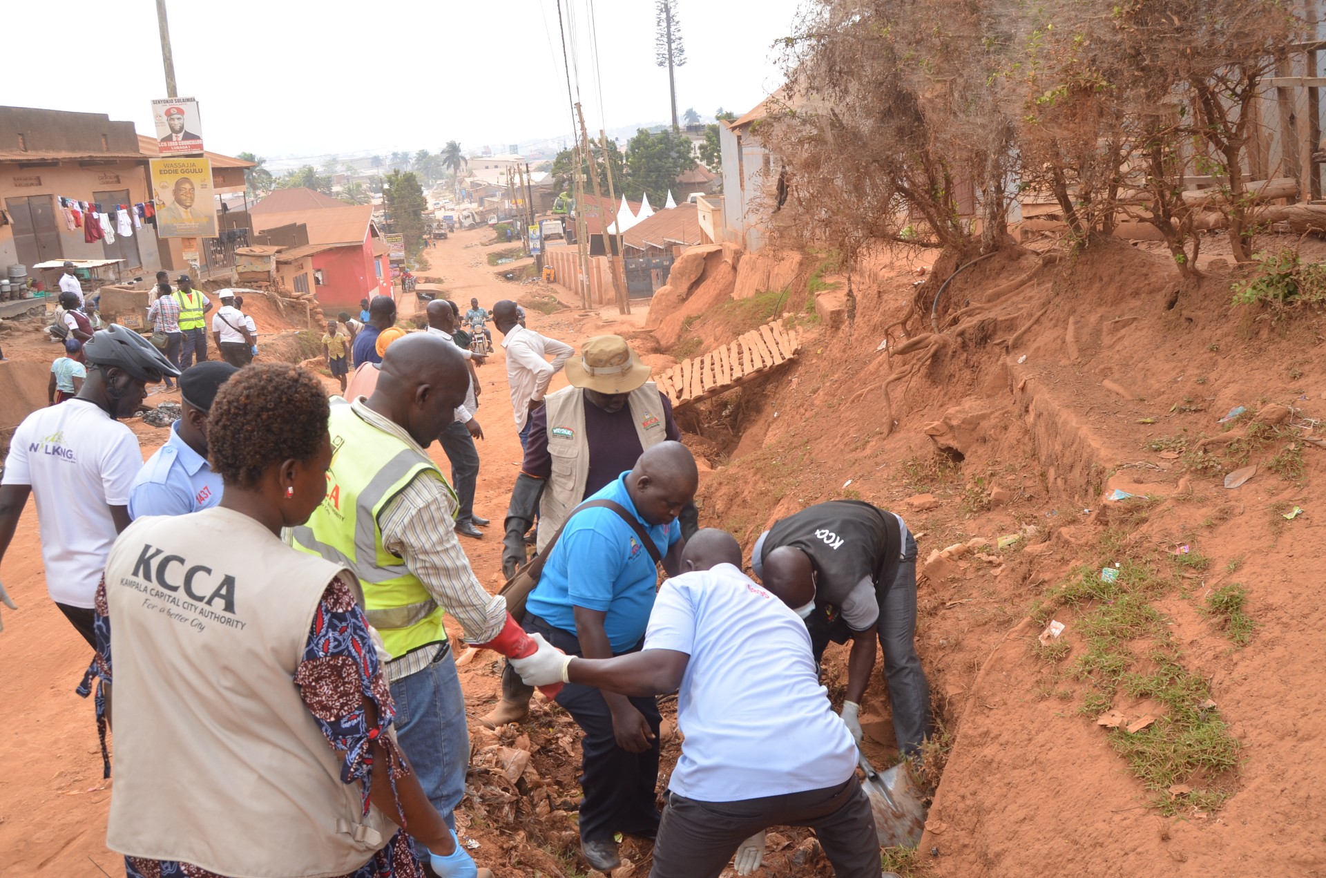 Aba KCCA nga bayonja ekibuga