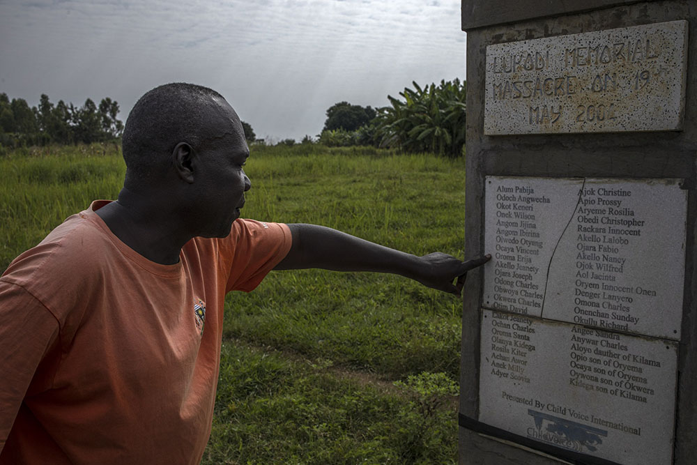 The leader of the Lord's Resistance Army, Joseph Kony answers journalists' questions on November 12, 2006 at Ri-Kwamba in Southern Sudan following a meeting with UN humanitarian chief Jan Egeland. (AFP/Files)