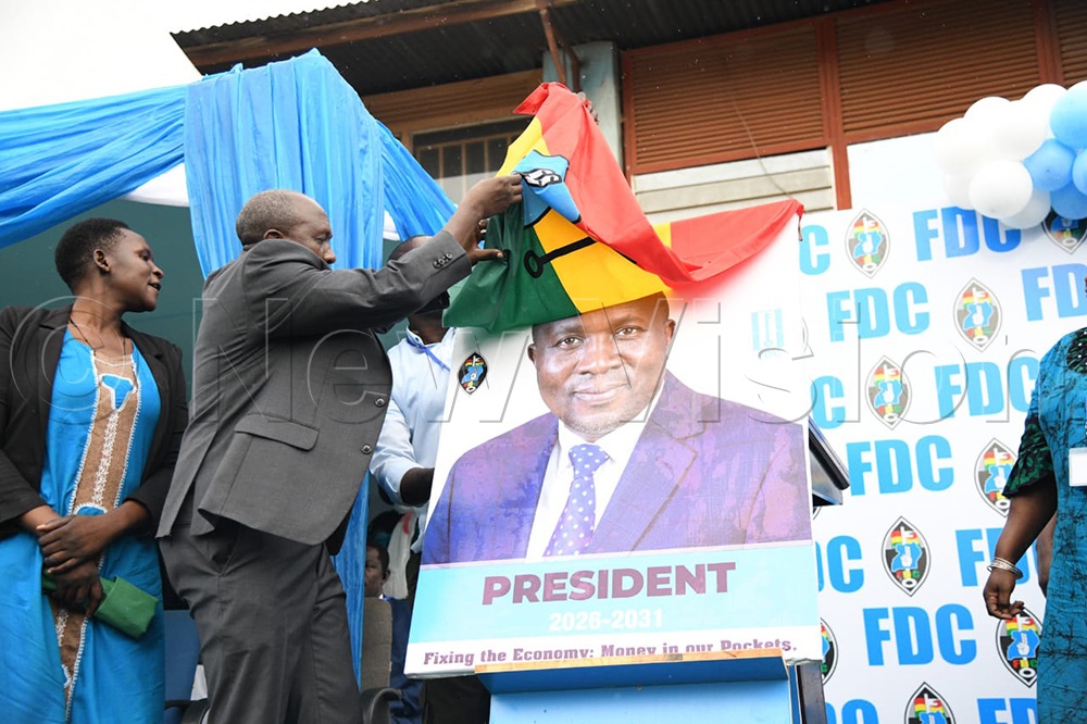 Nathan Nandala Mafabi unveiling on his official campaign portrait. (Credit: Maria Wamala)