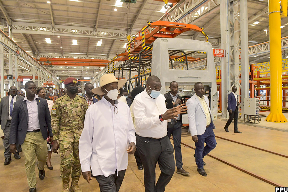 President Yoweri Museveni inspecting the Kiira Electric Vehicle Plant in Jinja on Friday, September 26, 2025. (PPU photo)