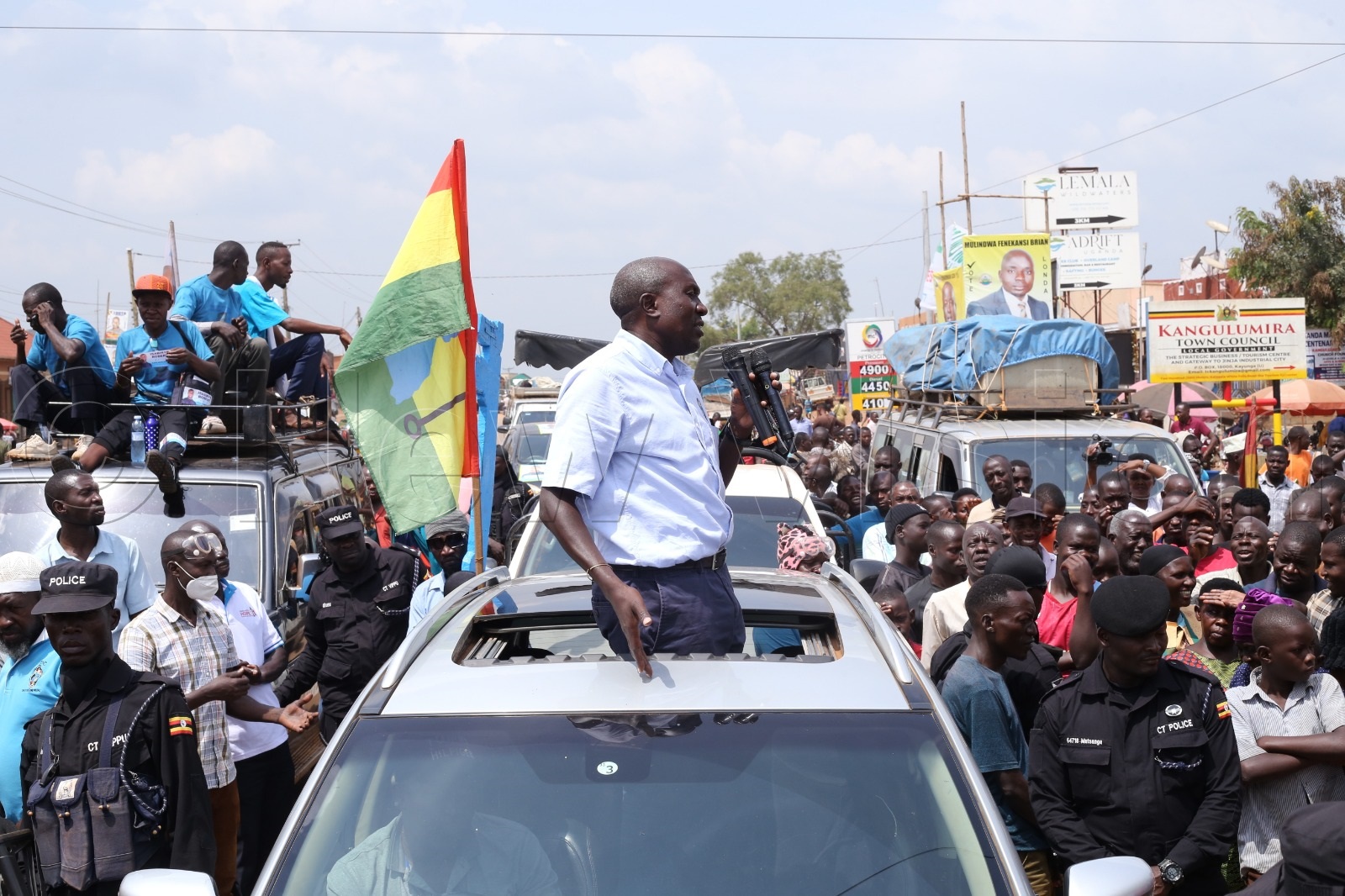Nandala Mafabi addressing voters. (Credit: Alfred Ochwo)