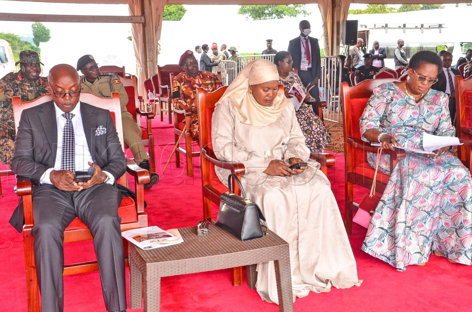olunako lw'abakozi