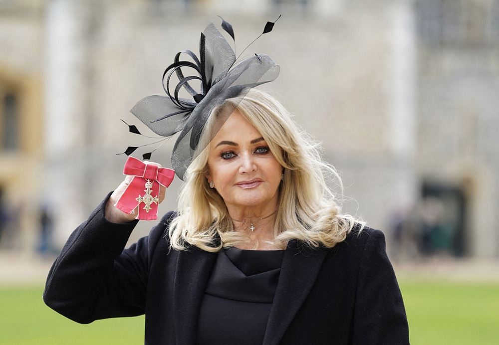 Singer Bonnie Tyler out of coma