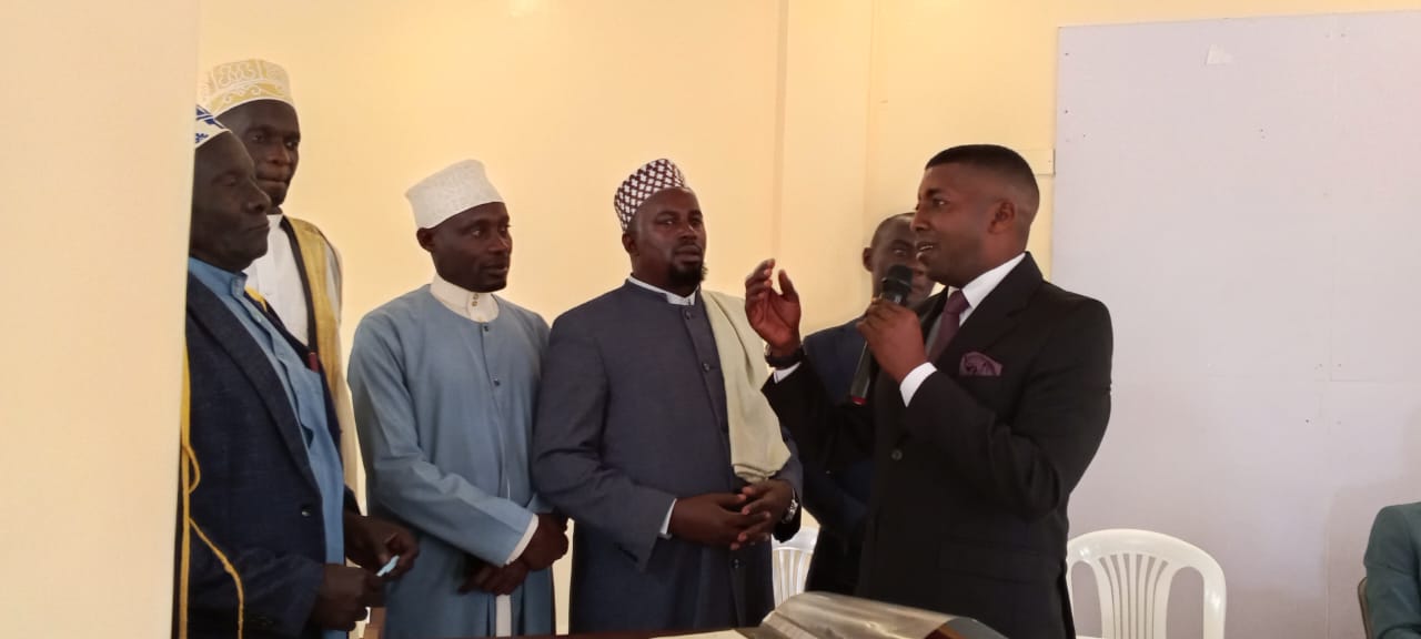 Ssewava ng'ayogera ne bannaddiini mu Greater Mubende