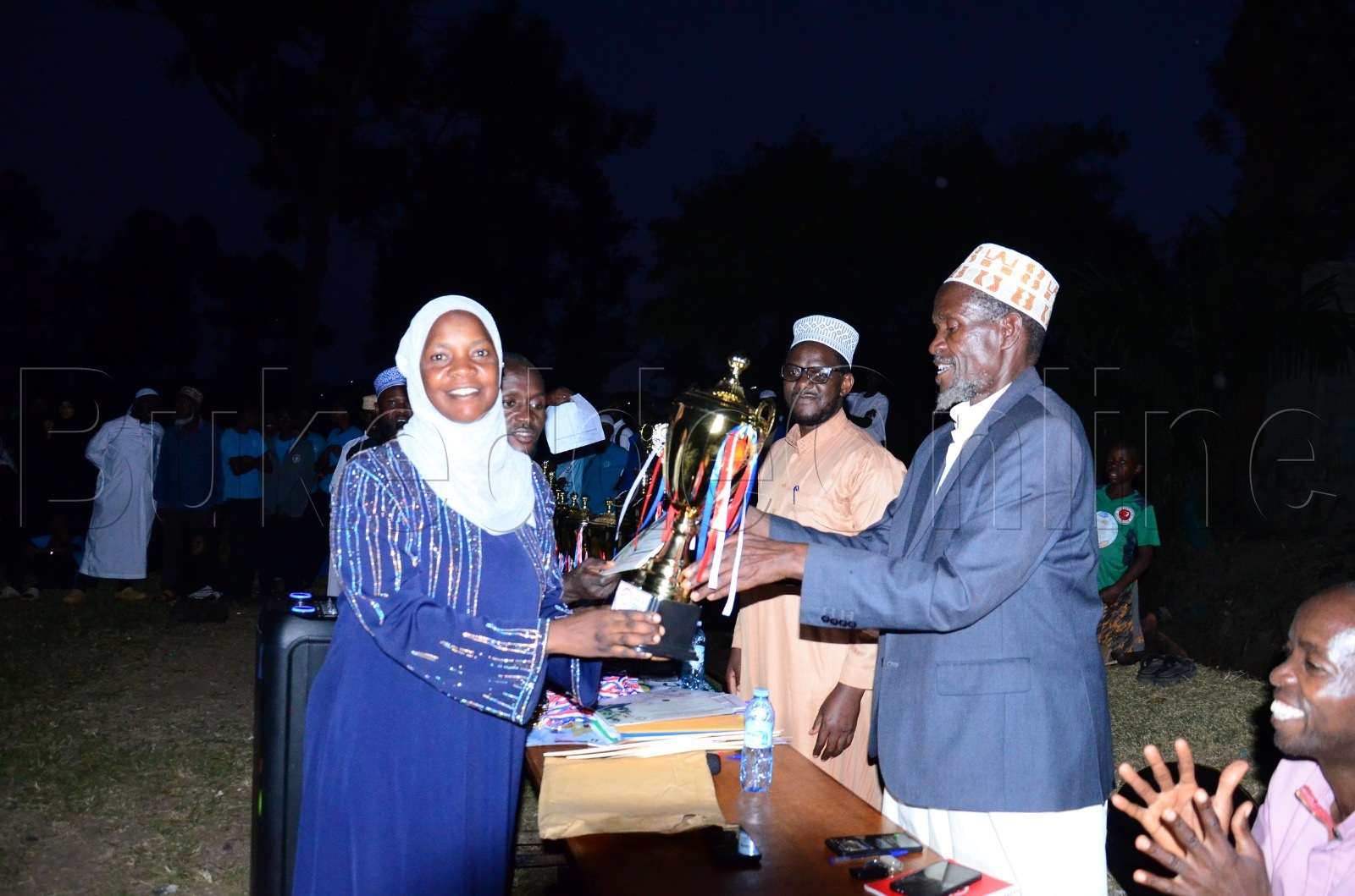 aba Madinah Islamic SS e Nsangi Katereke nga bakwasibwa ekikopo