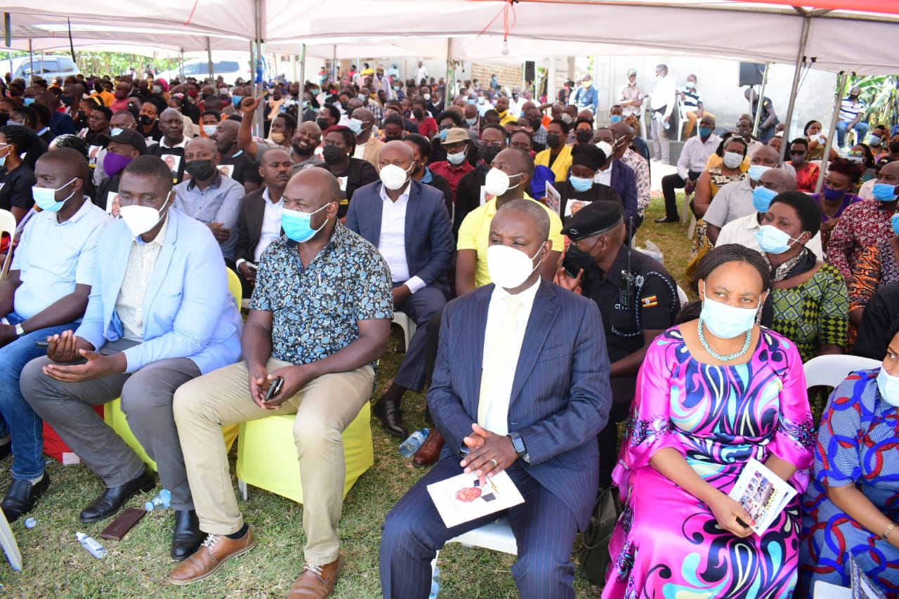 Some of the mourners who attended the Arinda's burial