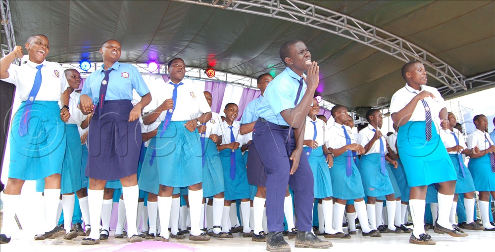 Buddo SS students entertaining their colleagues during the convention.