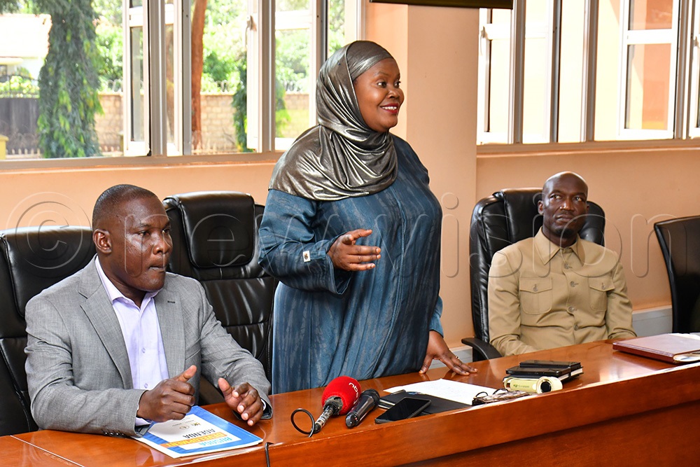 The 3rd Deputy Prime Minister Rukia Nakadama (C) addressing local government stakeholders from the 12 districts in Busoga while at the Civil Service College of Uganda in Jinja City on May 26th. (Photo by Donald Kiirya)