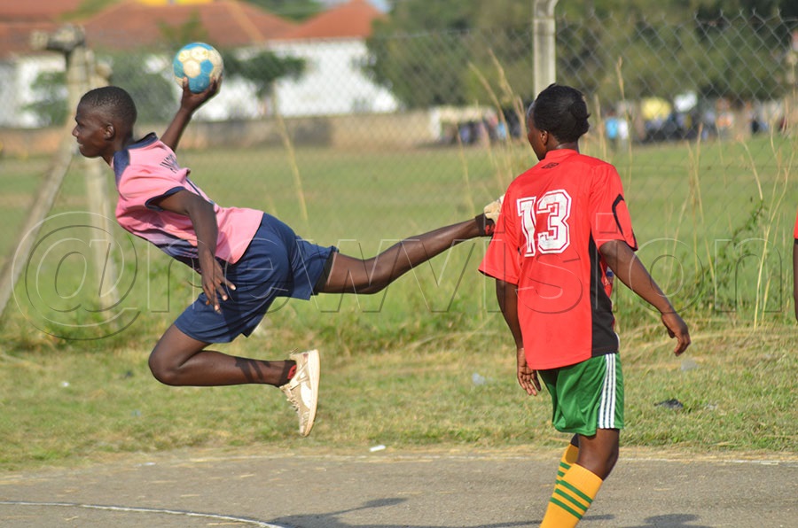 Falcons and Native battling in finals of the mens category