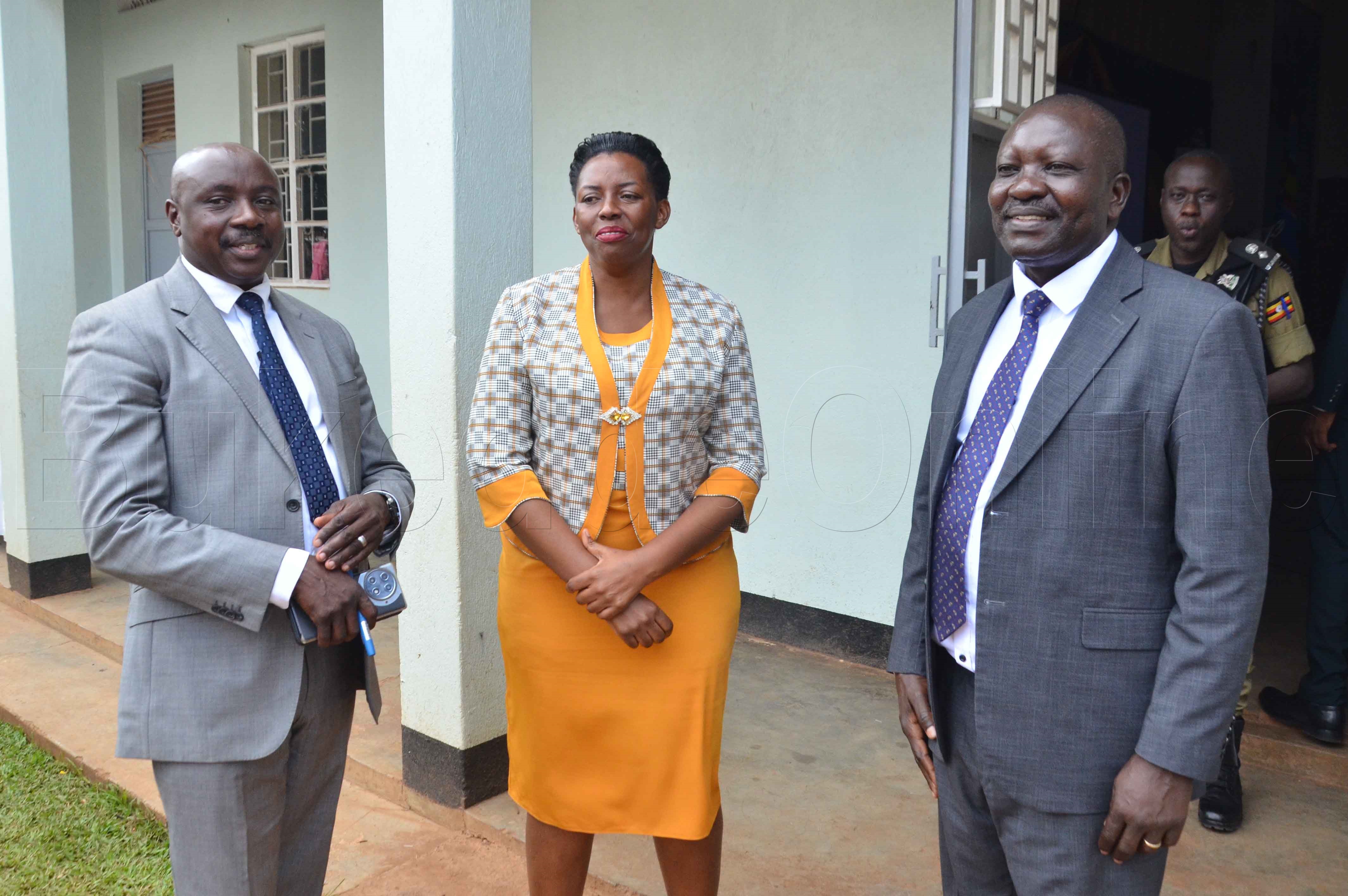 Kaminsona Okello, Tolbert n'omukyala 