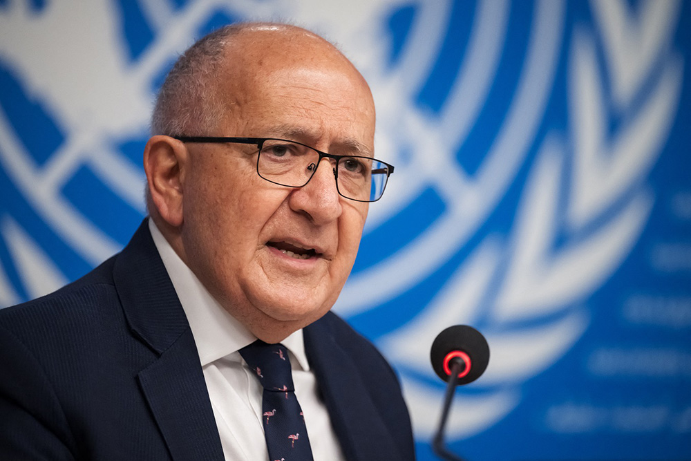 Member of the Independent International Commission of Inquiry on the Occupied Palestinian Territory, including East Jerusalem, and Israel, Chris Sidoti speaks during a press conference in Geneva on September 16, 2025. (Photo by Fabrice COFFRINI / AFP)