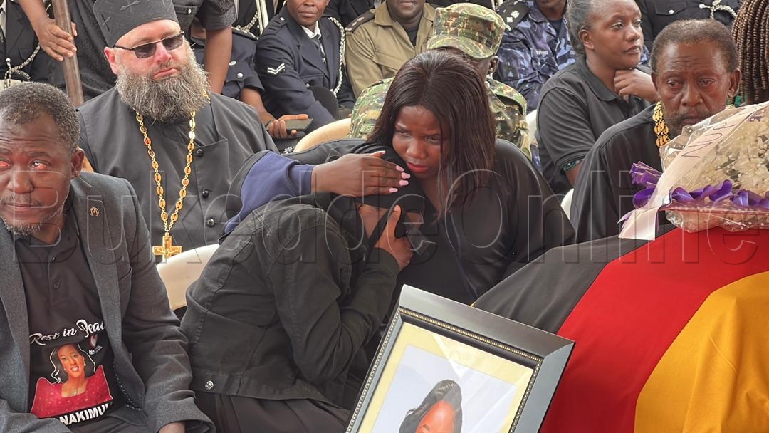 Nga babudaabuda muwala w'omugenzi