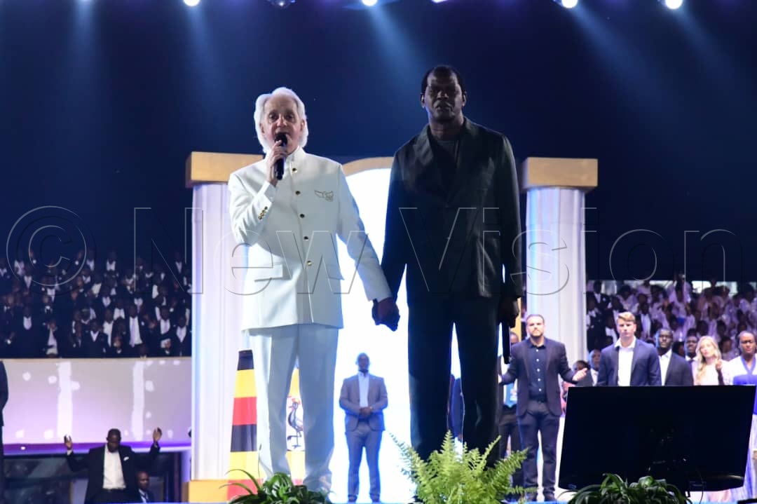 Pastor Benny Hinn with Pastor Robert Kayanja. (Photo by Eddie Ssejjoba)