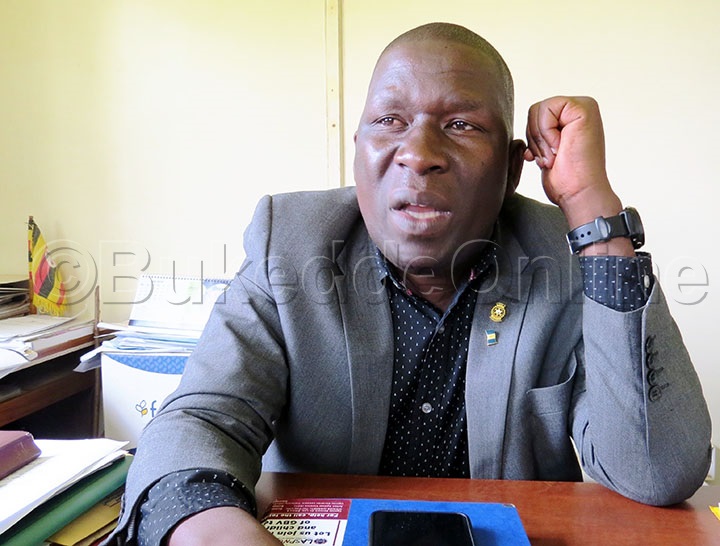 Collins Kafeero Eyatuuzizza Abafumbo Bano. 12121