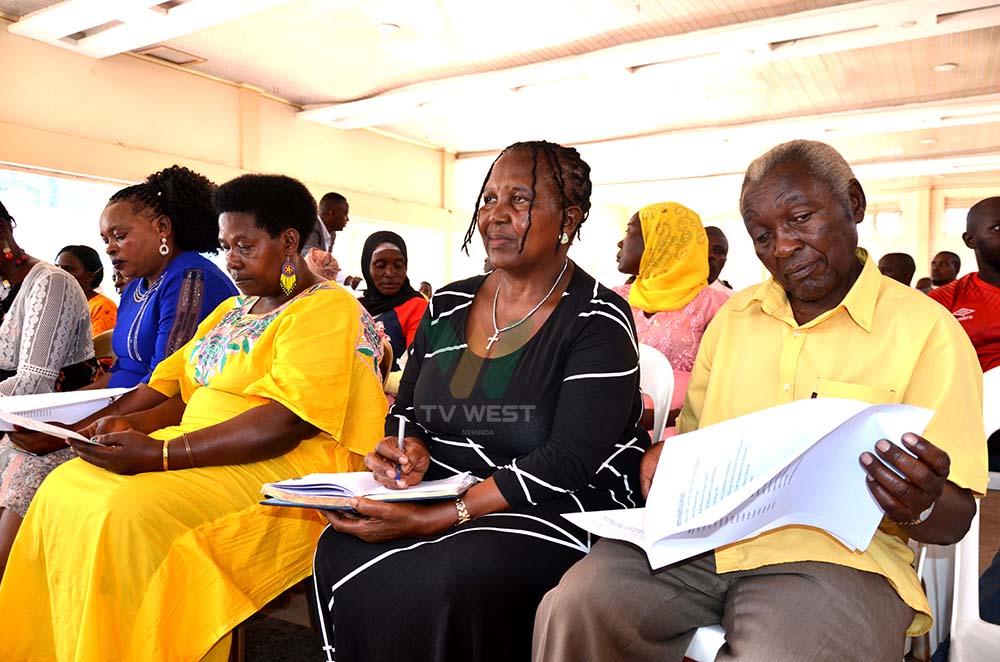 Some Of The Nrm Flag Bearers Who Lost In 2021 Elections Perusing Through A Working Document That They Wanted Sent To President Museveni (photo By Isaac Nuwagaba) 