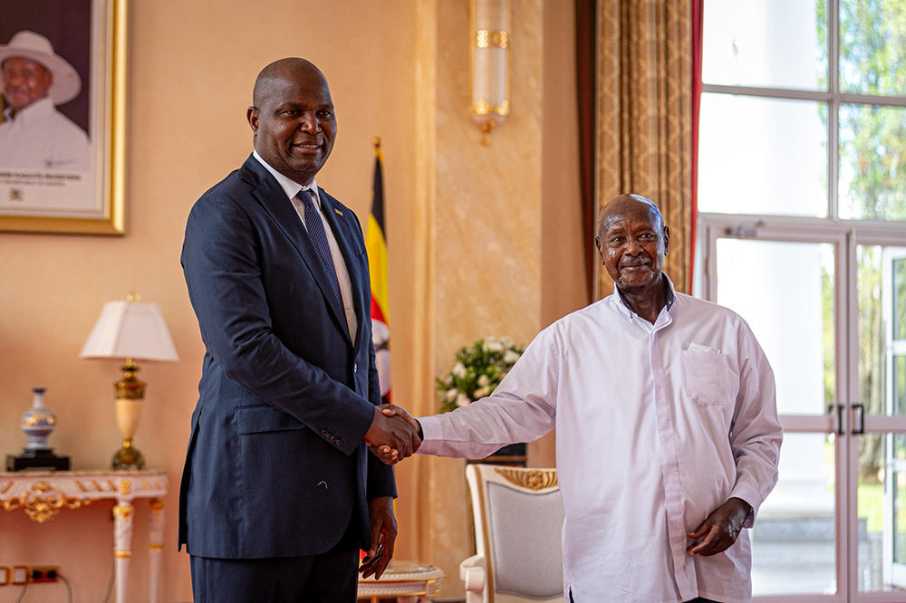 President Yoweri Museveni with his Mozambique counterpart Daniel Francisco Chapo. (PPU)