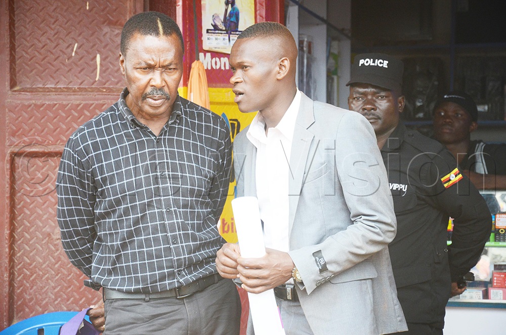 Muntu interacting during the campaign trail. (Credit: Isaac Nuwagaba)