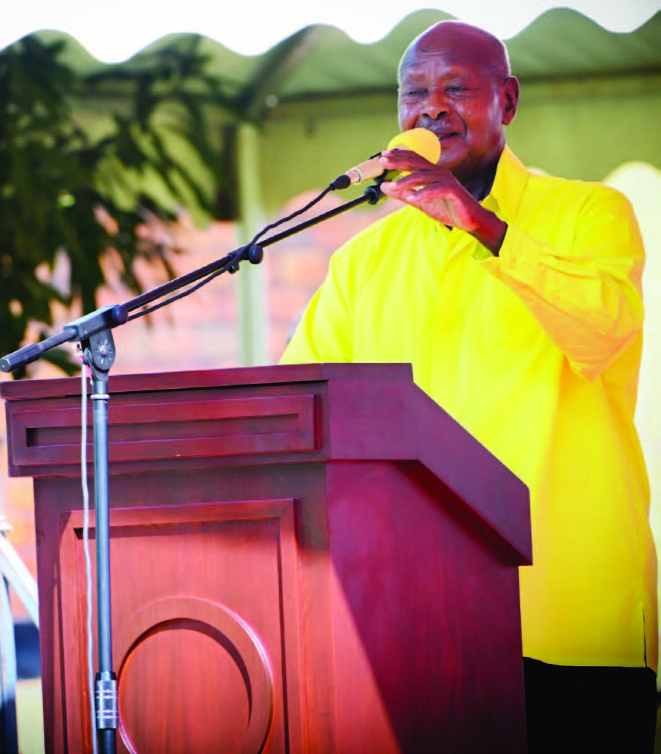 Museveni Ng'ayogera Eri Abakulembeze B'ebyalo N'emiruka.