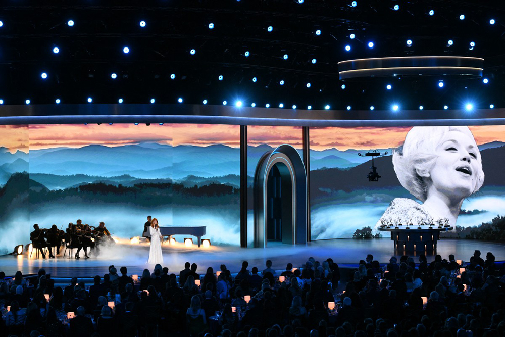 US singer Reba McEntire sings a tribute to Dolly Parton during the 78th Primetime Emmy Awards at the Peacock Theatre at LA Live in Los Angeles on September 14, 2026. (AFP)