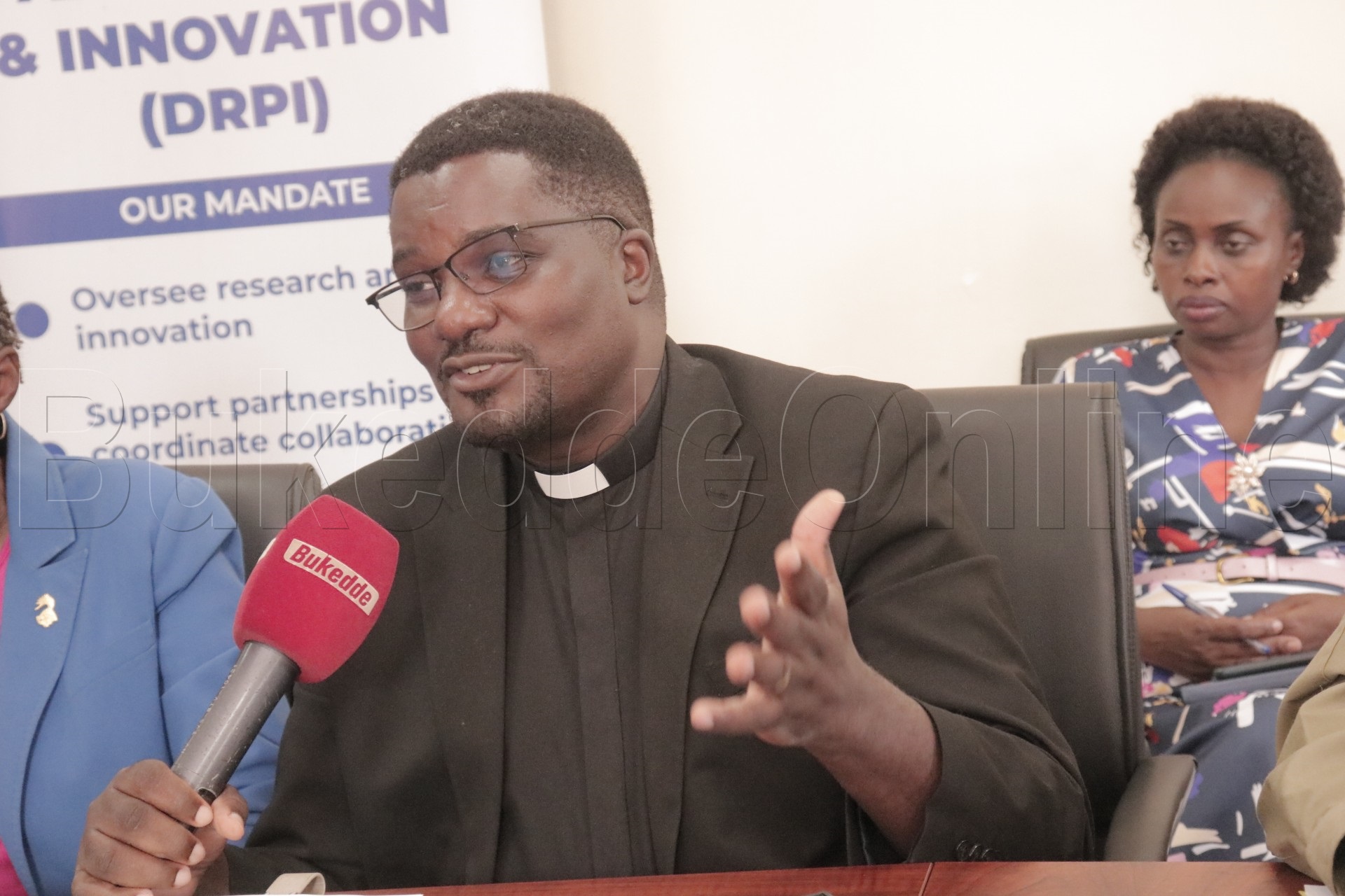 Rev.Polof. Kitayimbwa ng'annyonnyola 