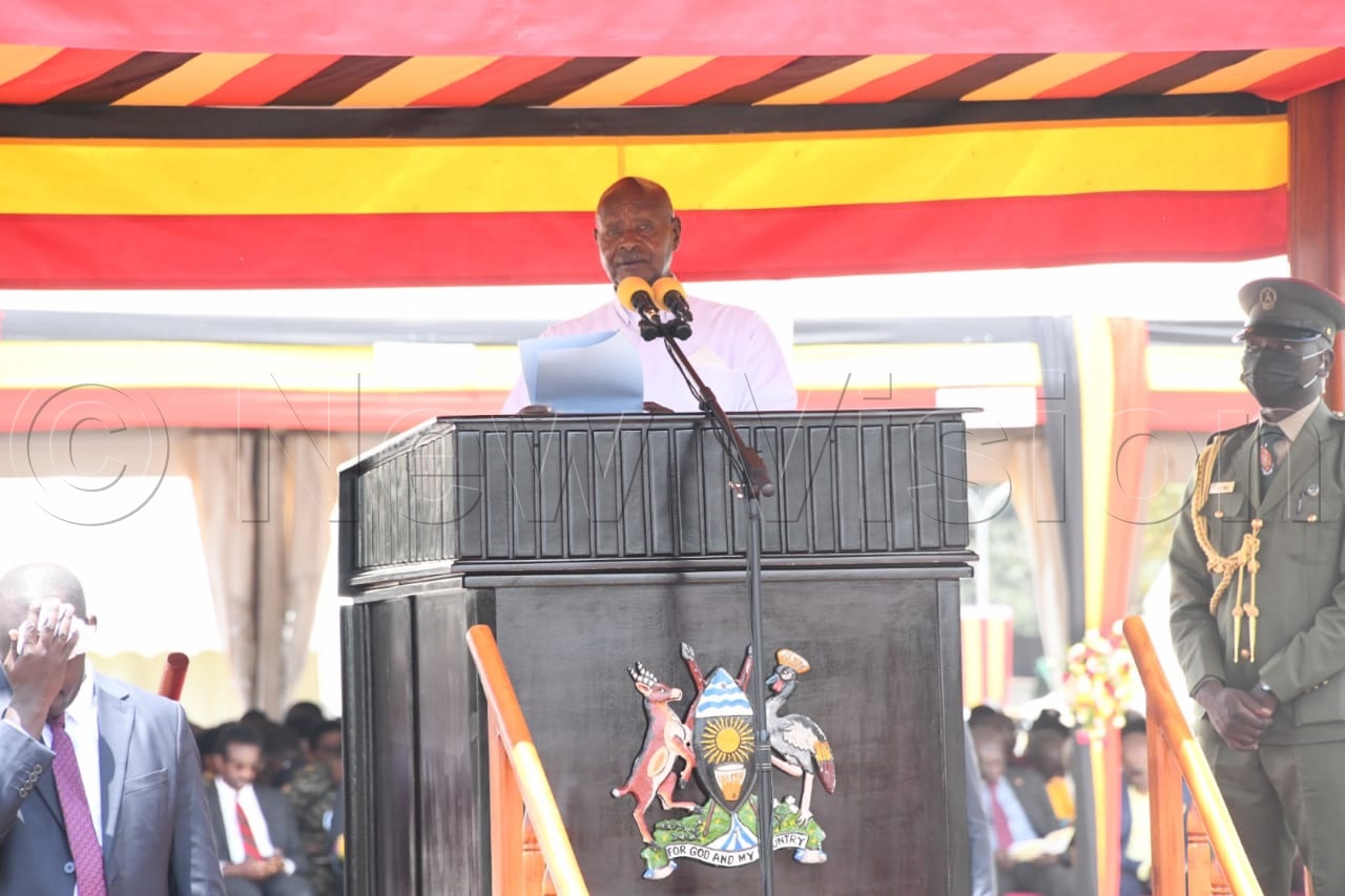 President Museveni giving his independence day address.