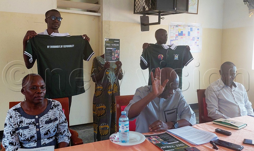 Bishop Charles Collins Andaku prays as he launches the Madi-West Nile Diocese Environment Week and Tree Sunday. (Photo by Robert Adiga)