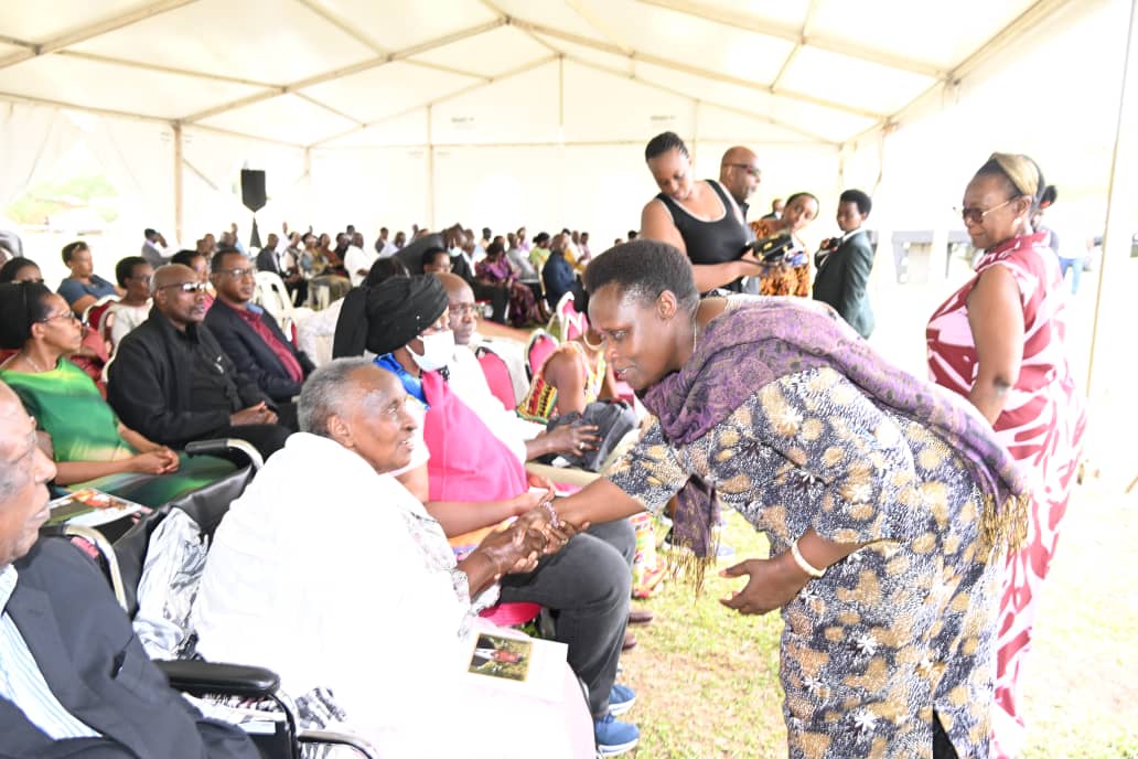 Vice-President Jessica Alupo greeting mourners during the final send-off of Kazoora's son, Mathew Richard Rubahama Kazzora. (Courtesy)