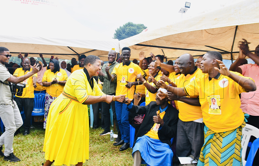 Among ng'abonga ku bantu