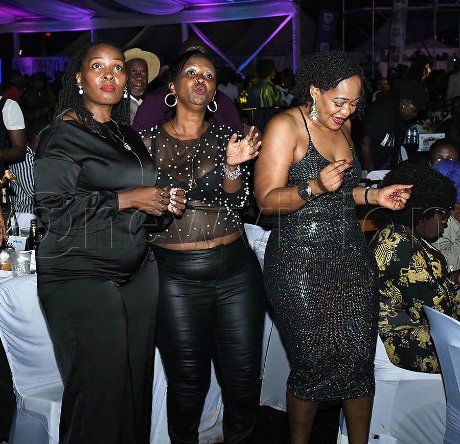 Fans enjoying the night. Photo by Ignatius Kamya